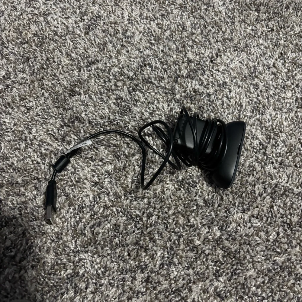 {Logi} Black Webcam with USB Cable